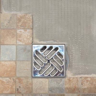 Carrelage dans une douche italienne : que choisir ?